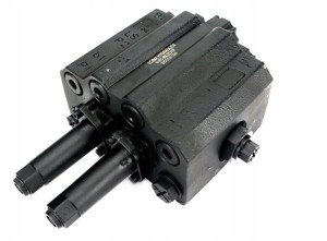 Rozdzielacz hydrauliczny do ładowaczy czołowych Voima V-RC-90L/2LX1PLS